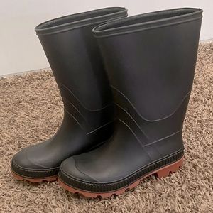 Rain boots Little Boys Size 1